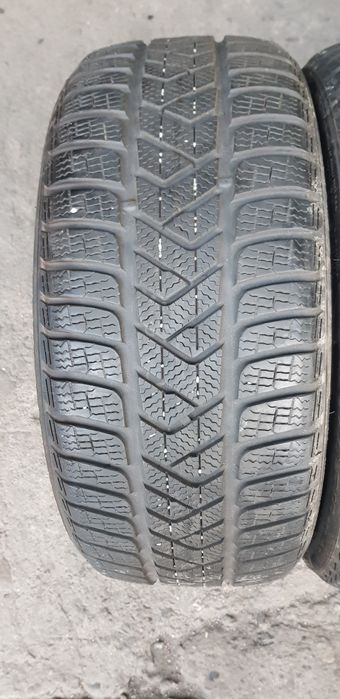 Зимни гуми-18цола-225/40-1бр.-100лв."PIRELLI "