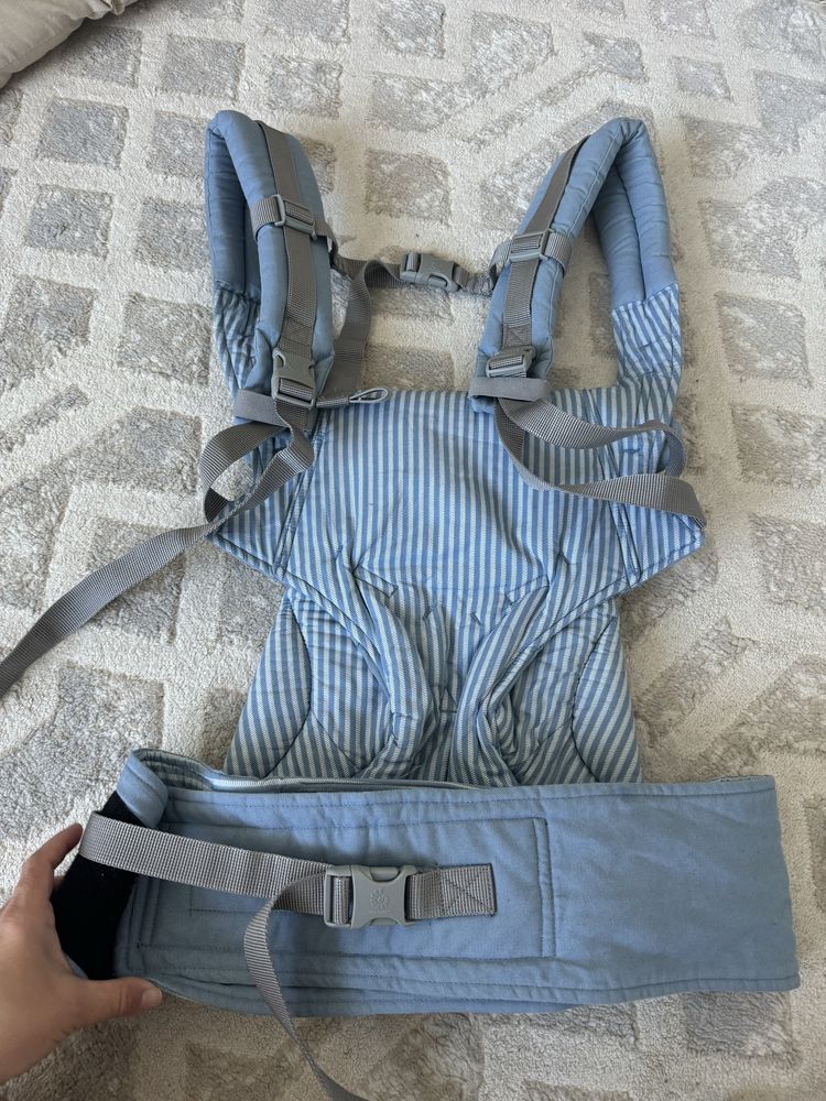 Ergobaby four position 360 azure blue