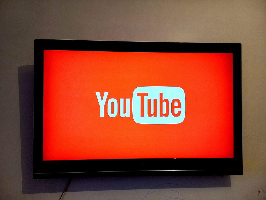 Андроид смарт-телевизор.