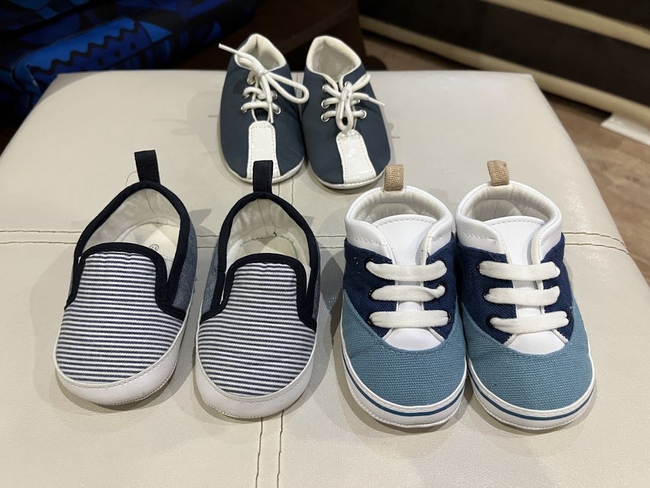 Лот от бебешки сандалки и пантофки