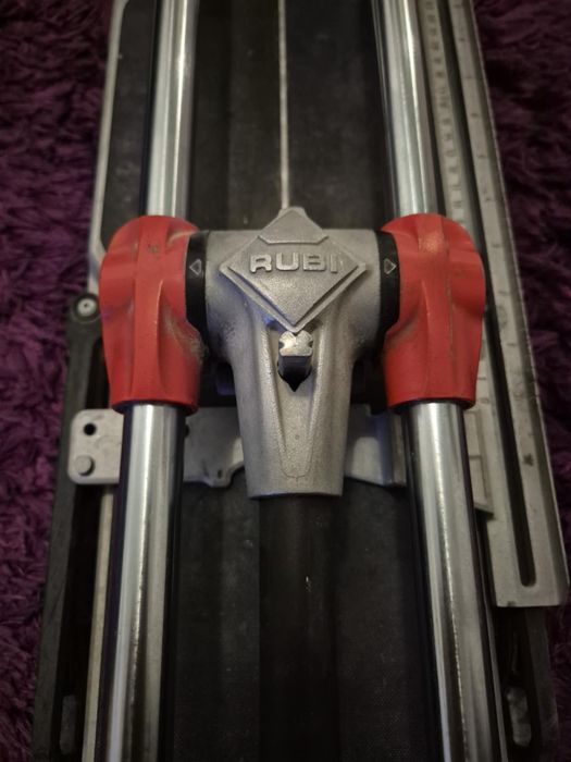 Masina de taiat faianta rubi speed 62