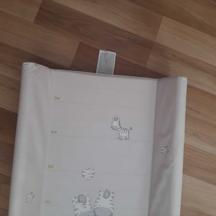 Бебешки шезлонг и дъска за повиване