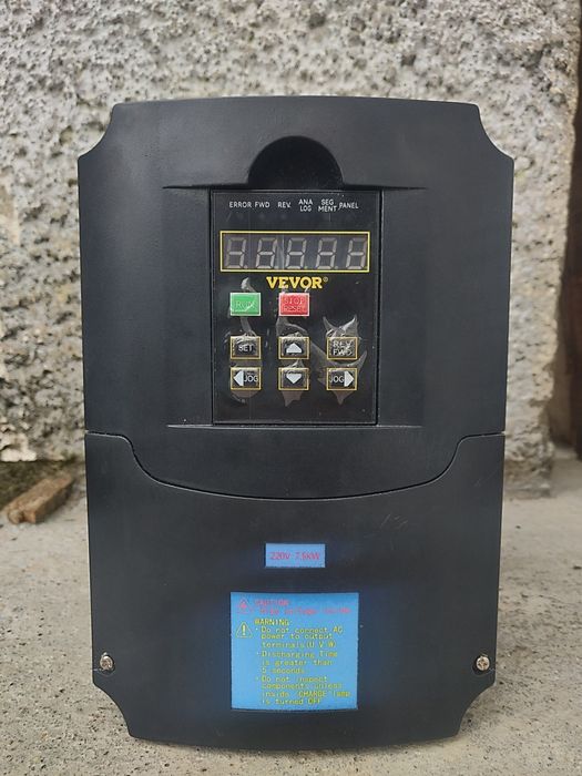 Инвертор 220v,7.5kw