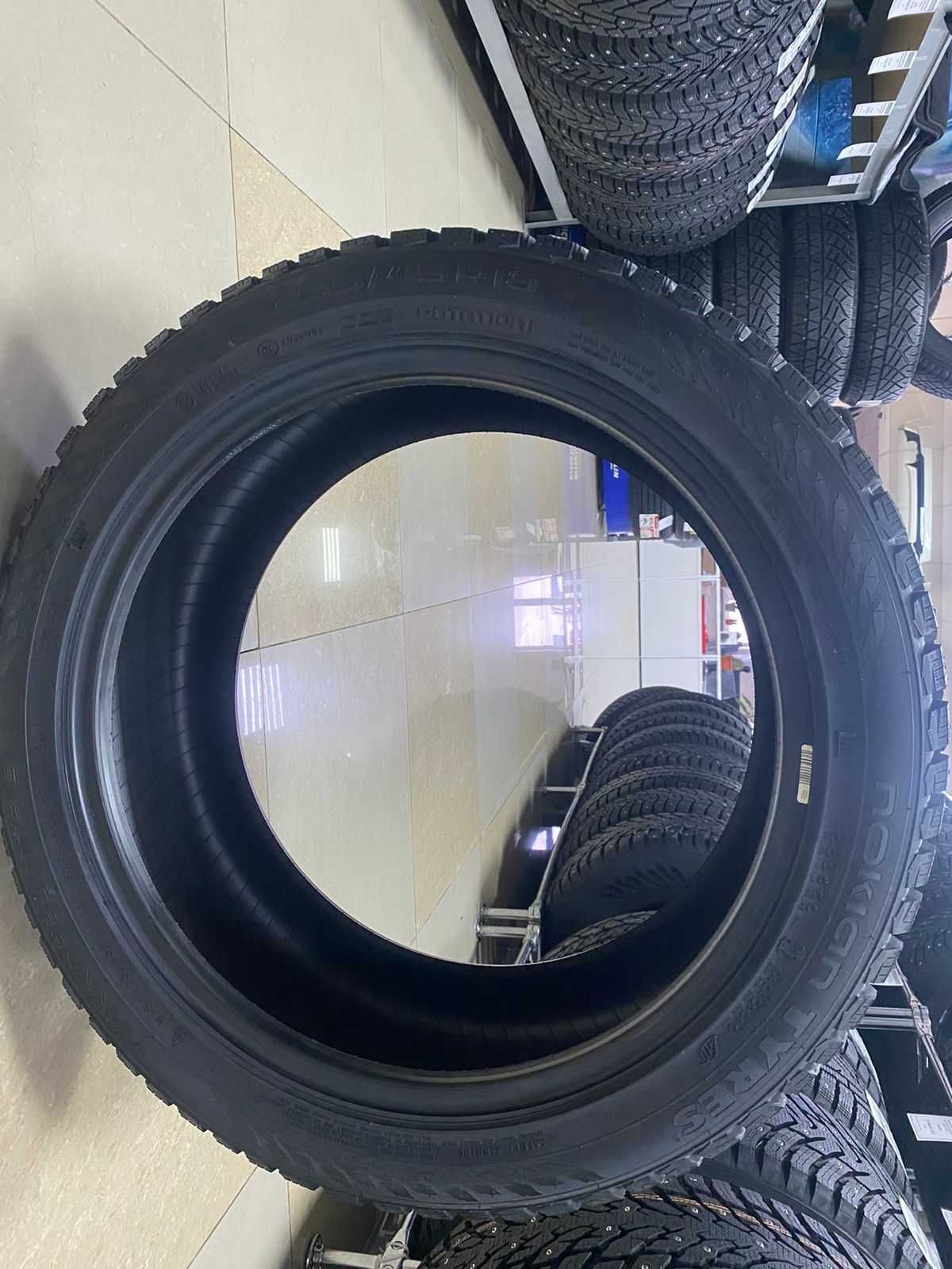 215/60 R16 Nokian Nordman 8 XL 99T (шип)