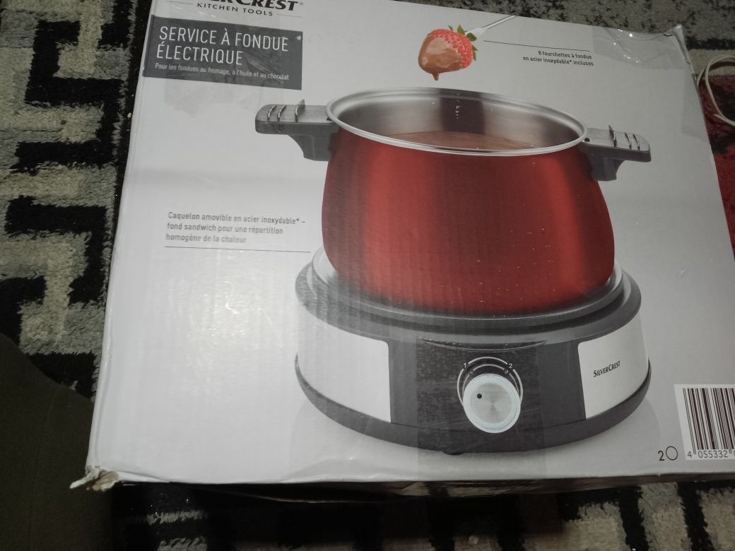 Set electric fondue pentru ciocolata, brânzeturi noua