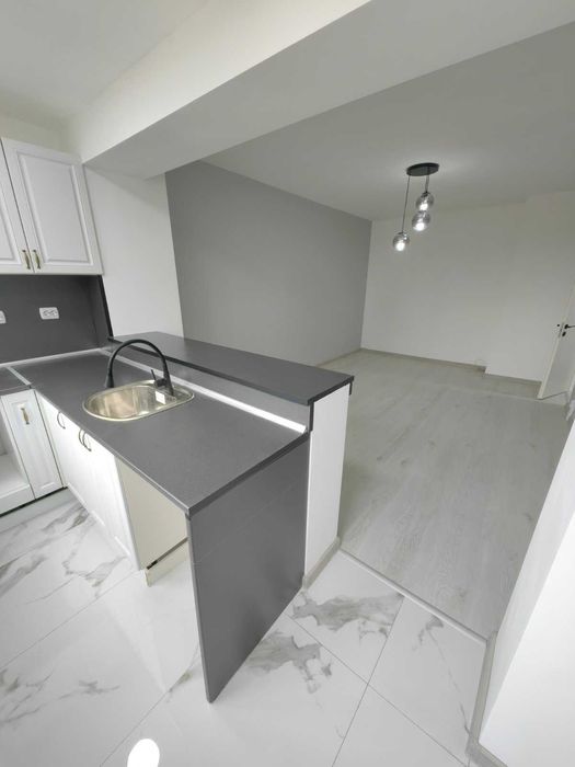 Продавам едностаен преустроен в двустаен апартамент гр. Перник кв.Тева