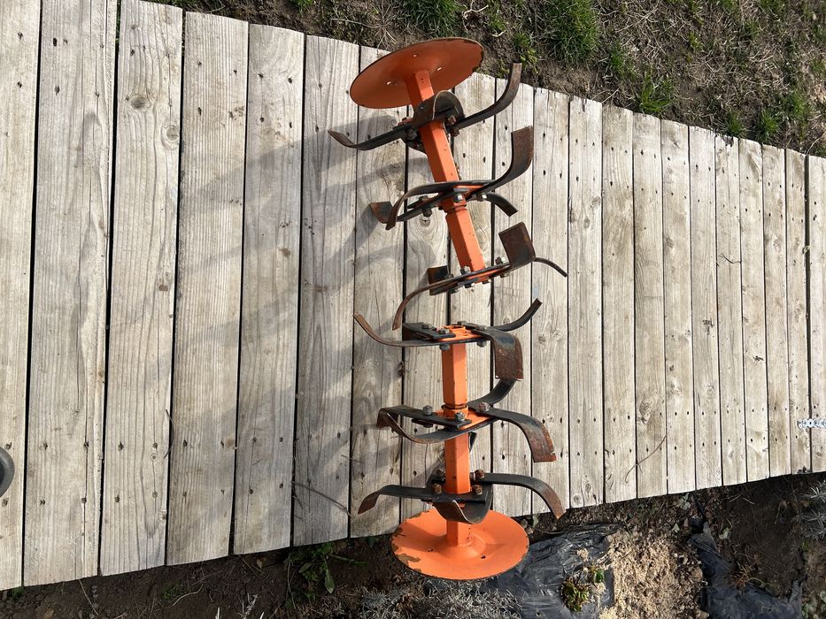 Vând motocultor Ruris 751 KS  cu toate accesoriile + suport