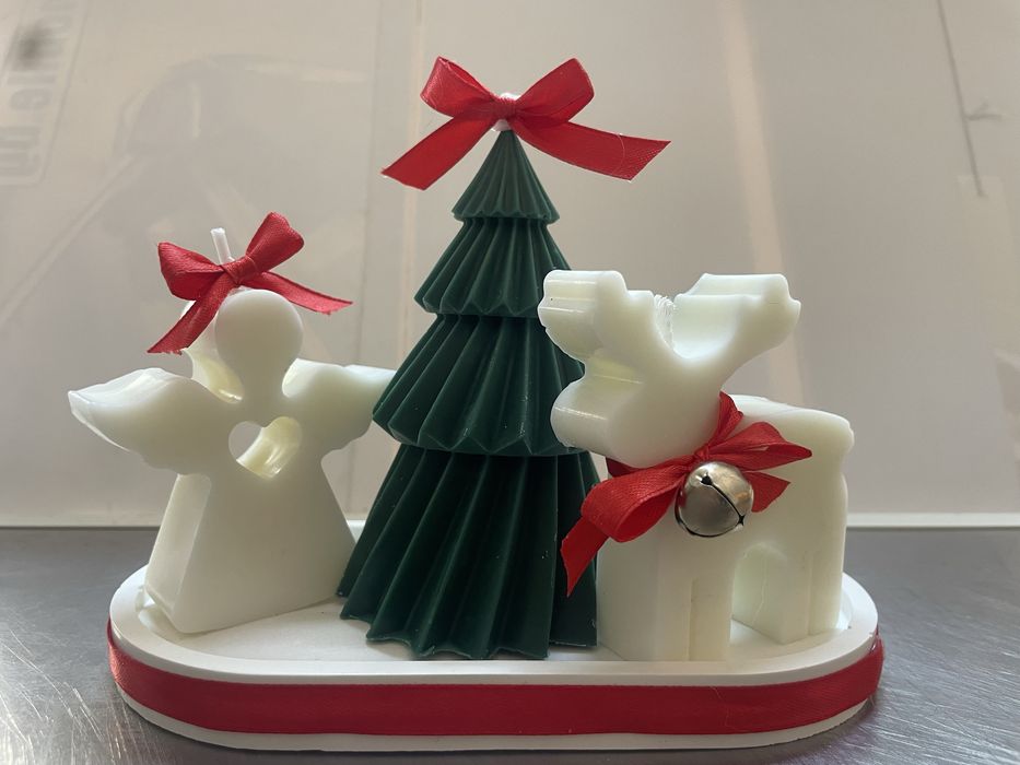 Коледни декорациш от восэк