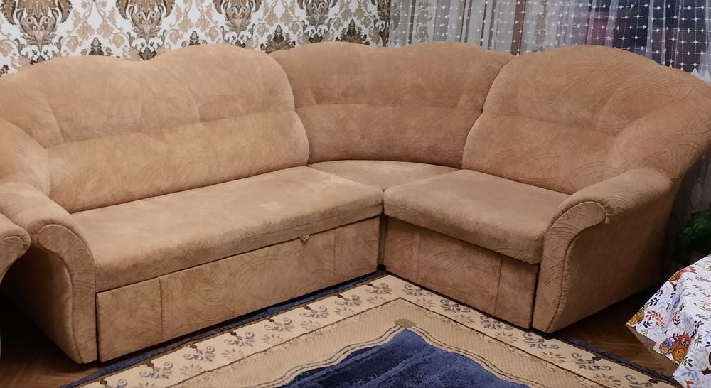 Продам диван срочно