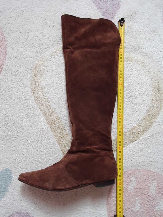 Vand cizme piele intoarsa L.K. Bennet, mar. 37