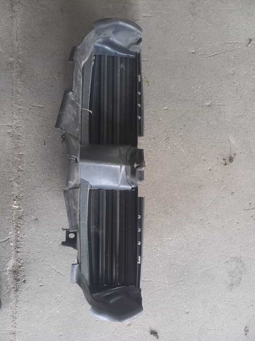 Deflector aer cu clapete Bmw seria 3 E90/E91 cod 7173571
