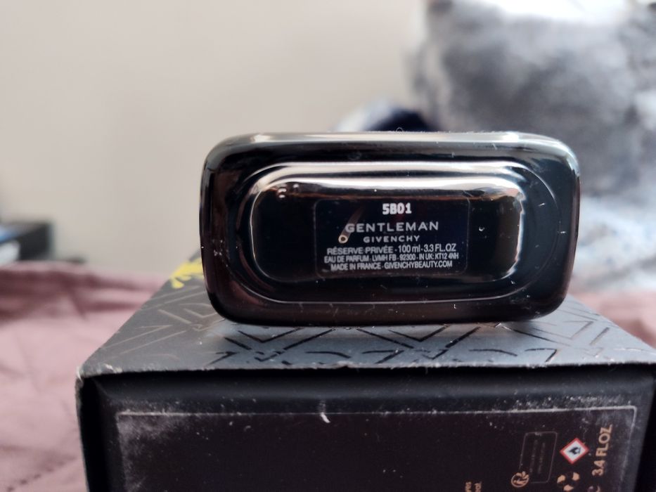 Парфюми Vertus Chaos  и Givenchy Reserve Privee