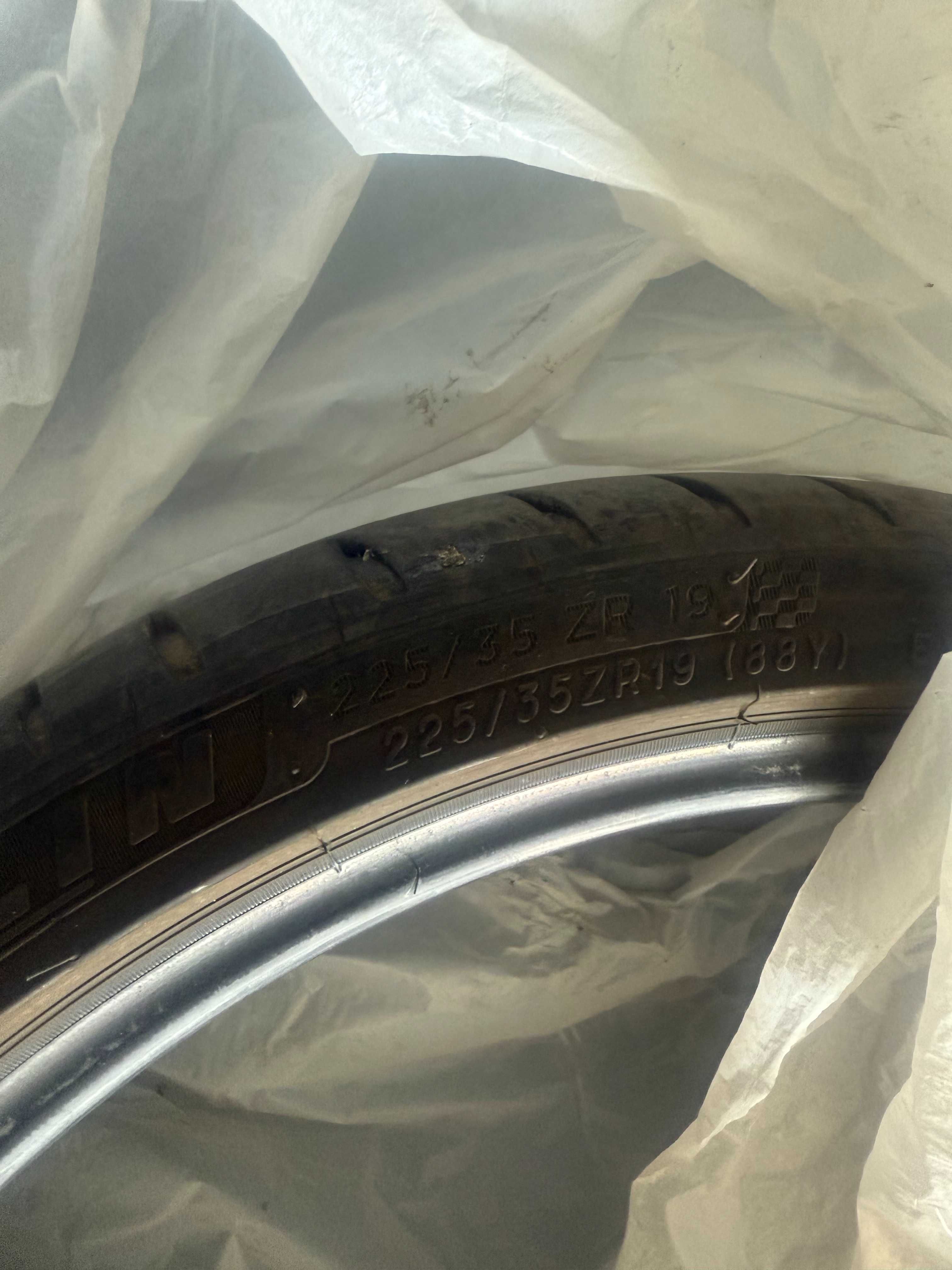 Cauciuc Michelin Pilot Sport 4S 225/35 R19 XL