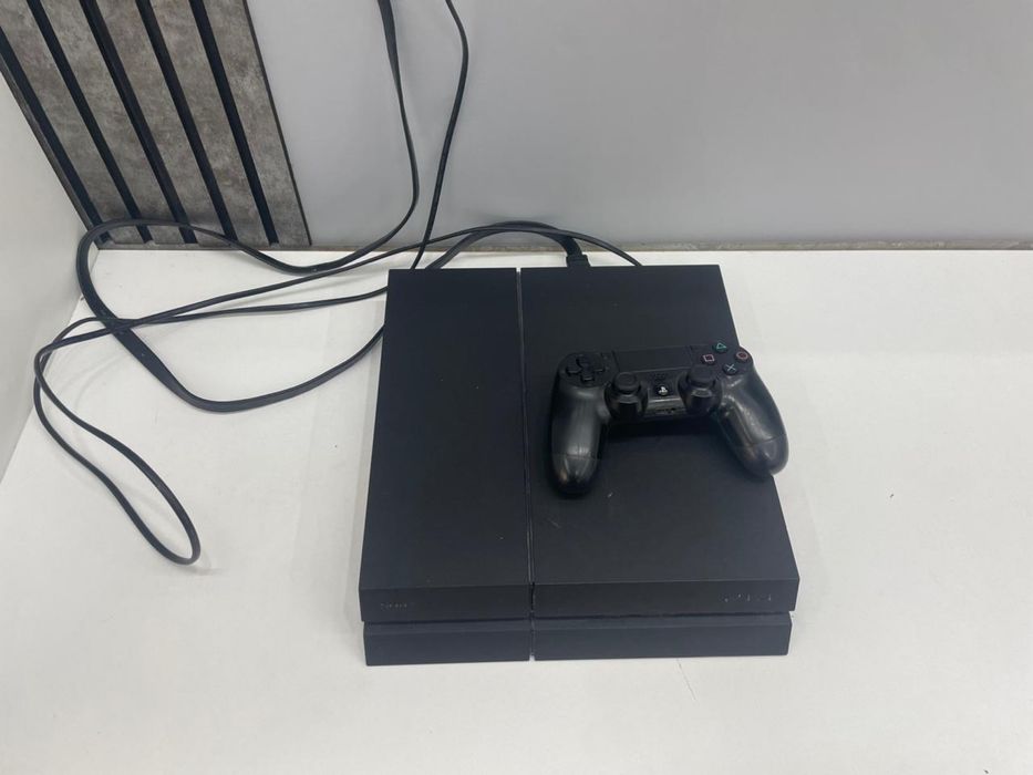 Sony PlayStation 4