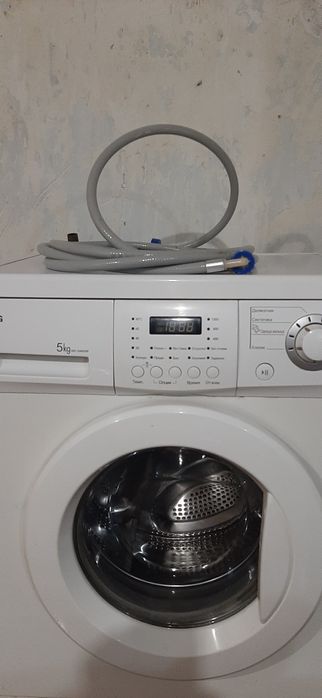 Стиральная машинка  LG 5 кг