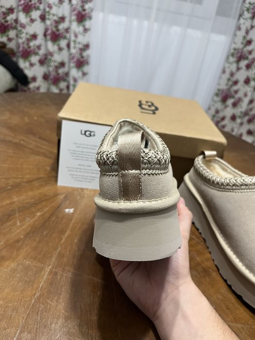 Papuci UGG Tazz II