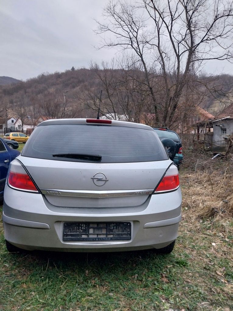 Opel Astra H 1.7 CDTI