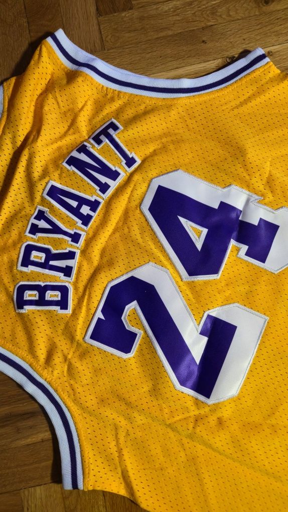 NBA Lakers потник