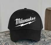 Sapca Milwaukee pe mai multe culori