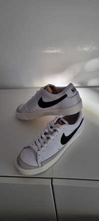 Vand Nike blazer