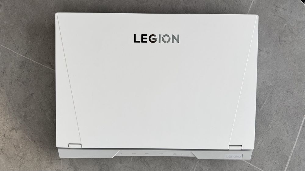 Laptop Lenovo legion 5 pro RTX3060 i5-12500H  (model: 16IAH7H)