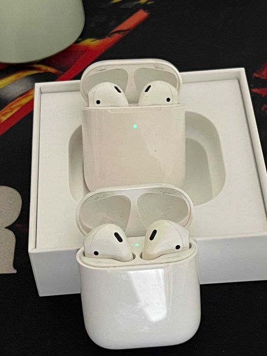 Две пары наушников AirPods 2, БУ Оригинал