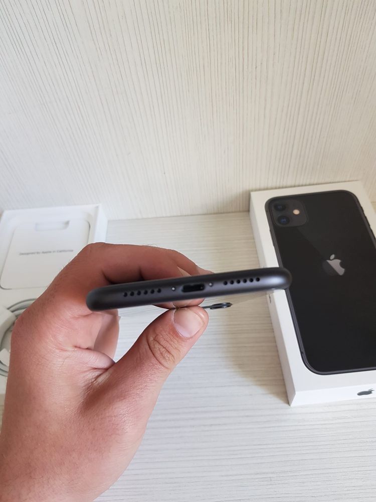 (NOU) Apple iPhone 11 Black, 64GB, Baterie 100%, Liber  (GARANTIE)