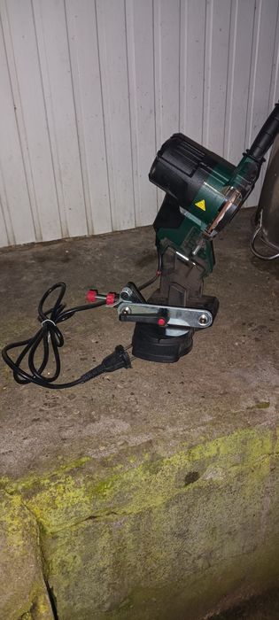 Mașină de ascuțit lanțul de drujbă