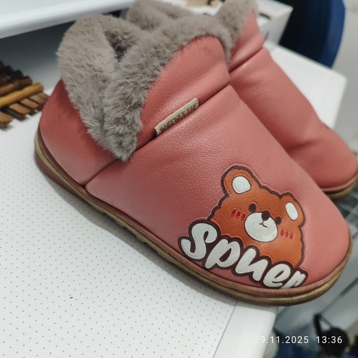 Продам зимние сапоги, ботинки на девочку