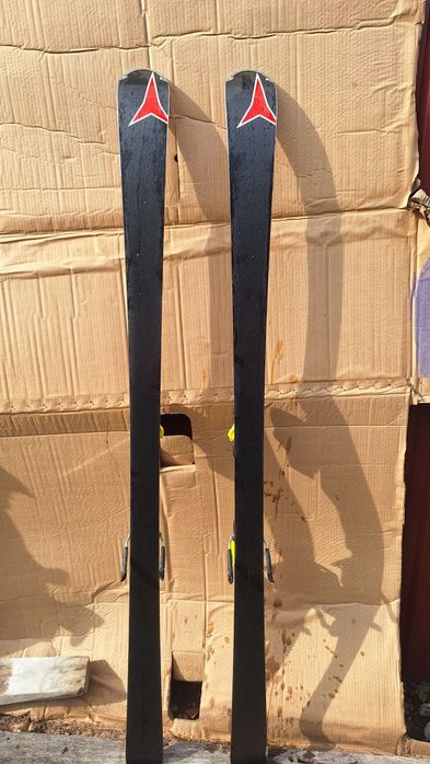 Ski Atomic Redster