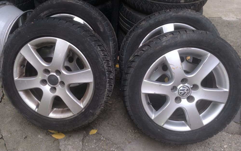 Jante aliaj 5x100 R15 cauciucuri iarna 195/55 R15 Polo 9n Fabia Ibiza