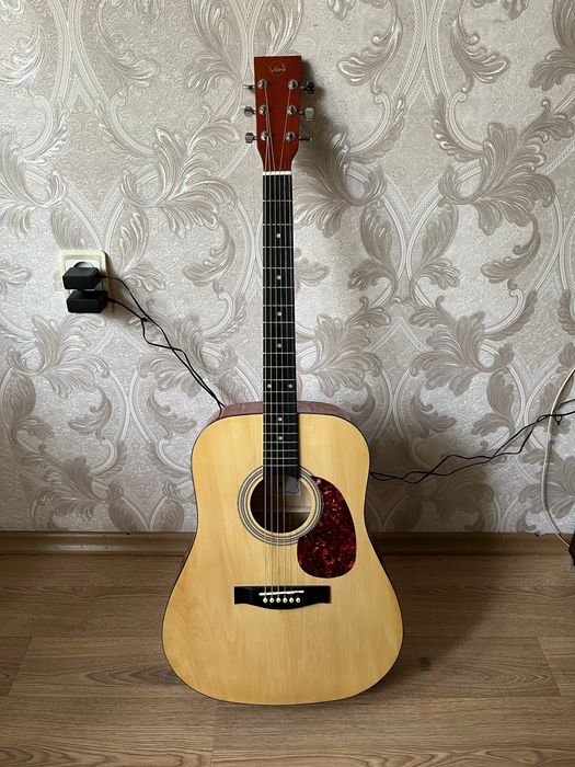 Гитара акустическая