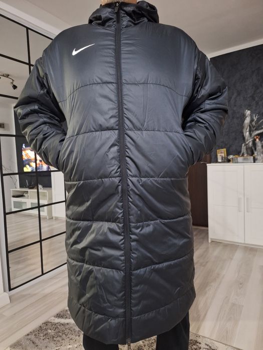 Geaca lunga nike originala noua