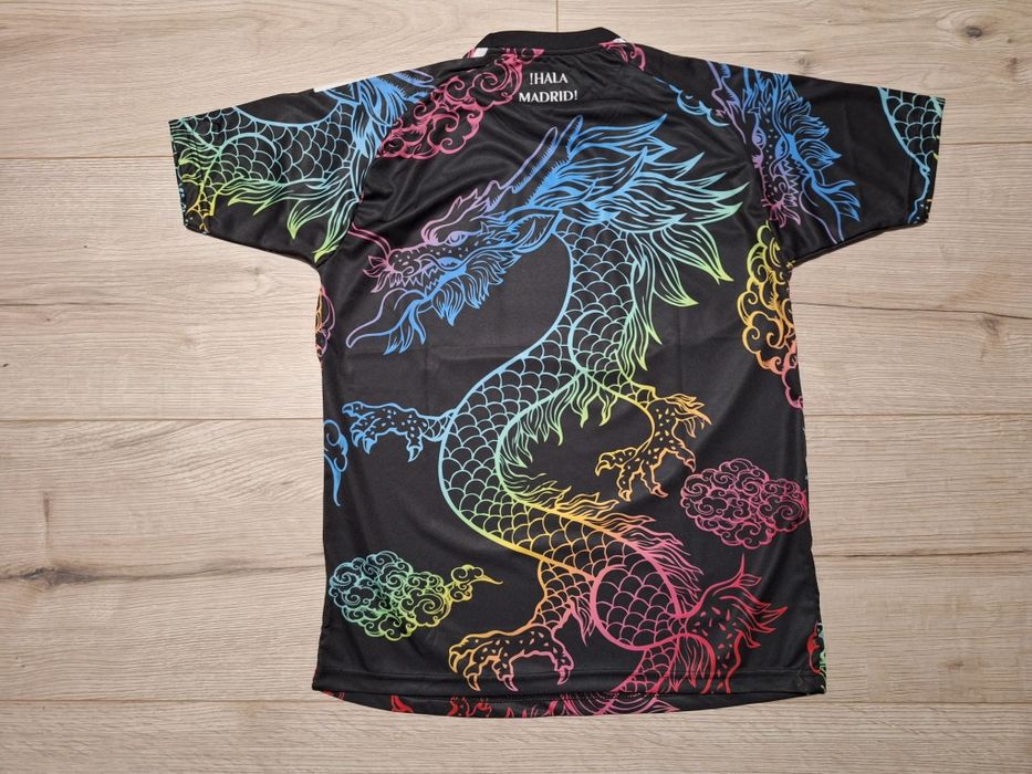 Футболна фланелка на К.Роналдо РЕАЛ М дракон нов модел!!!