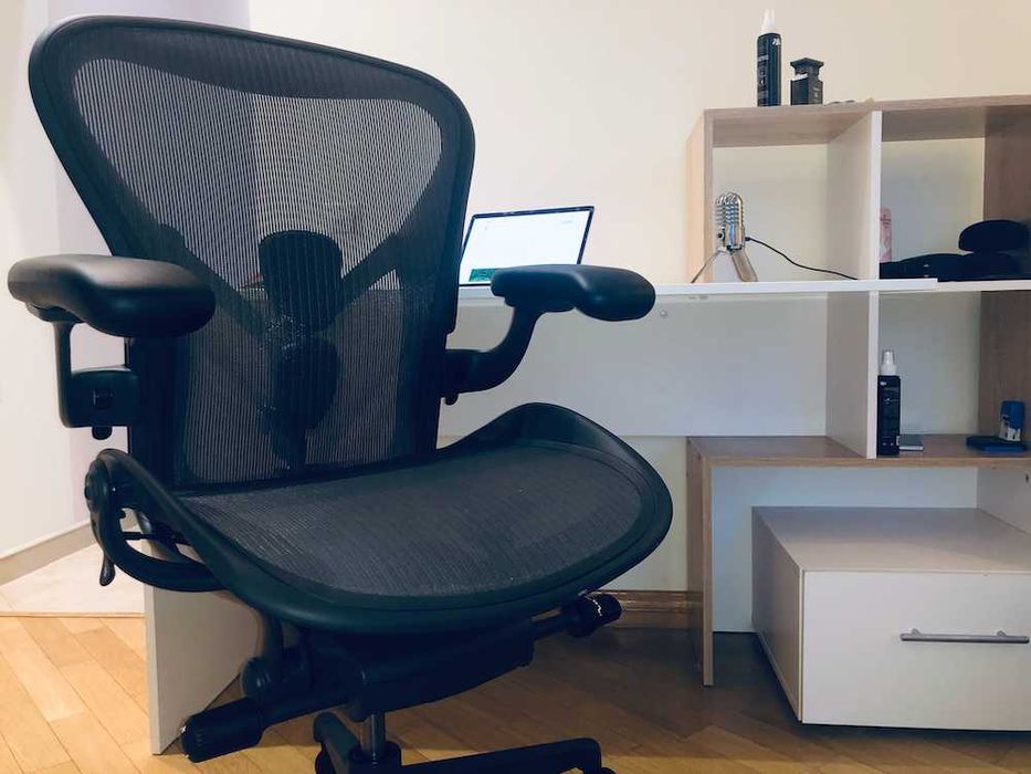 Офисное кресло Aeron Herman Miller