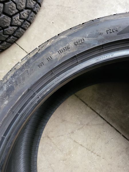 315/35/22//275/40/22 PIRELLI Pzero PZC4 Corsa