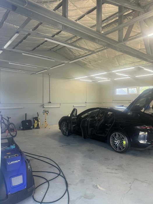 Hala industriala/comercial DE ÎNCHIRIAT str Pinului