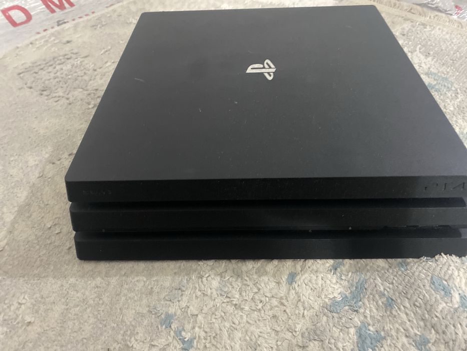 Пс 4 Про продаю.