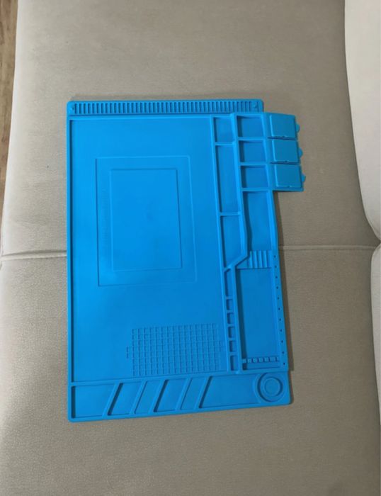 Covor magnetic pentru reparat telefoane/alte dispozitive