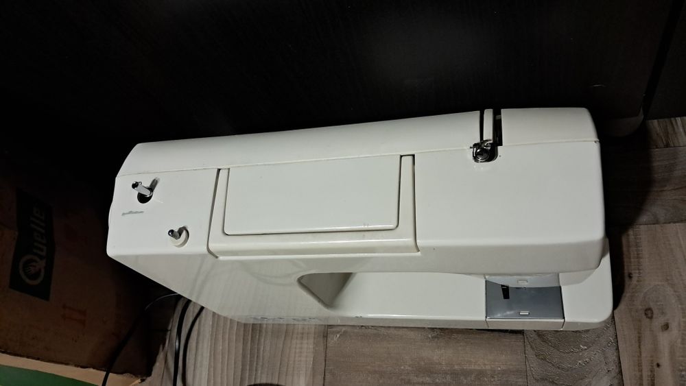 Mașină de cusut Privileg