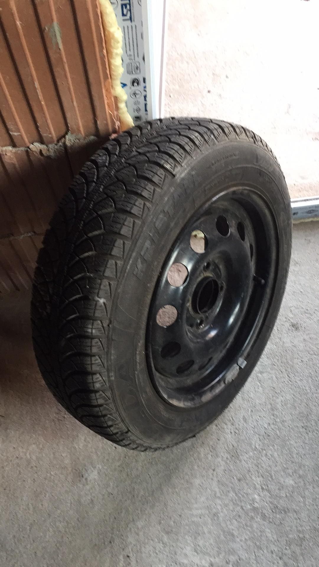 Зимни гуми с джанти 175/65/R14