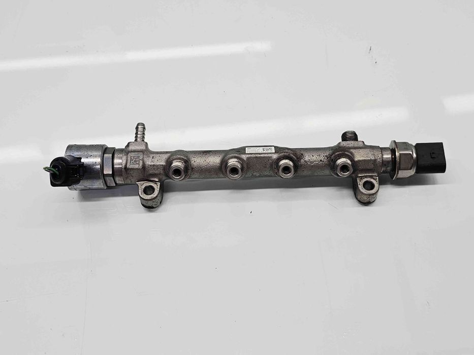 Rampa injectoare Volkswagen Passat B8 (3G2) [Fabr 2015-prezent] 04L089