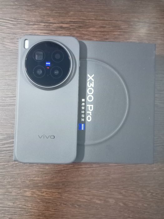 Vivo x300 pro 12/256