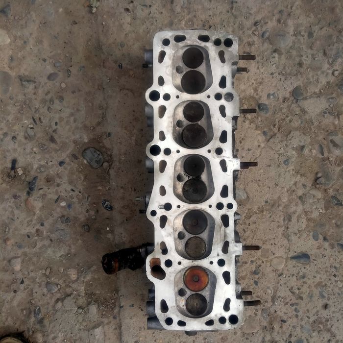 Головка блок цилиндра заряжегый с4 2.3обём