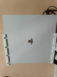 PlayStation 4 Pro white edition