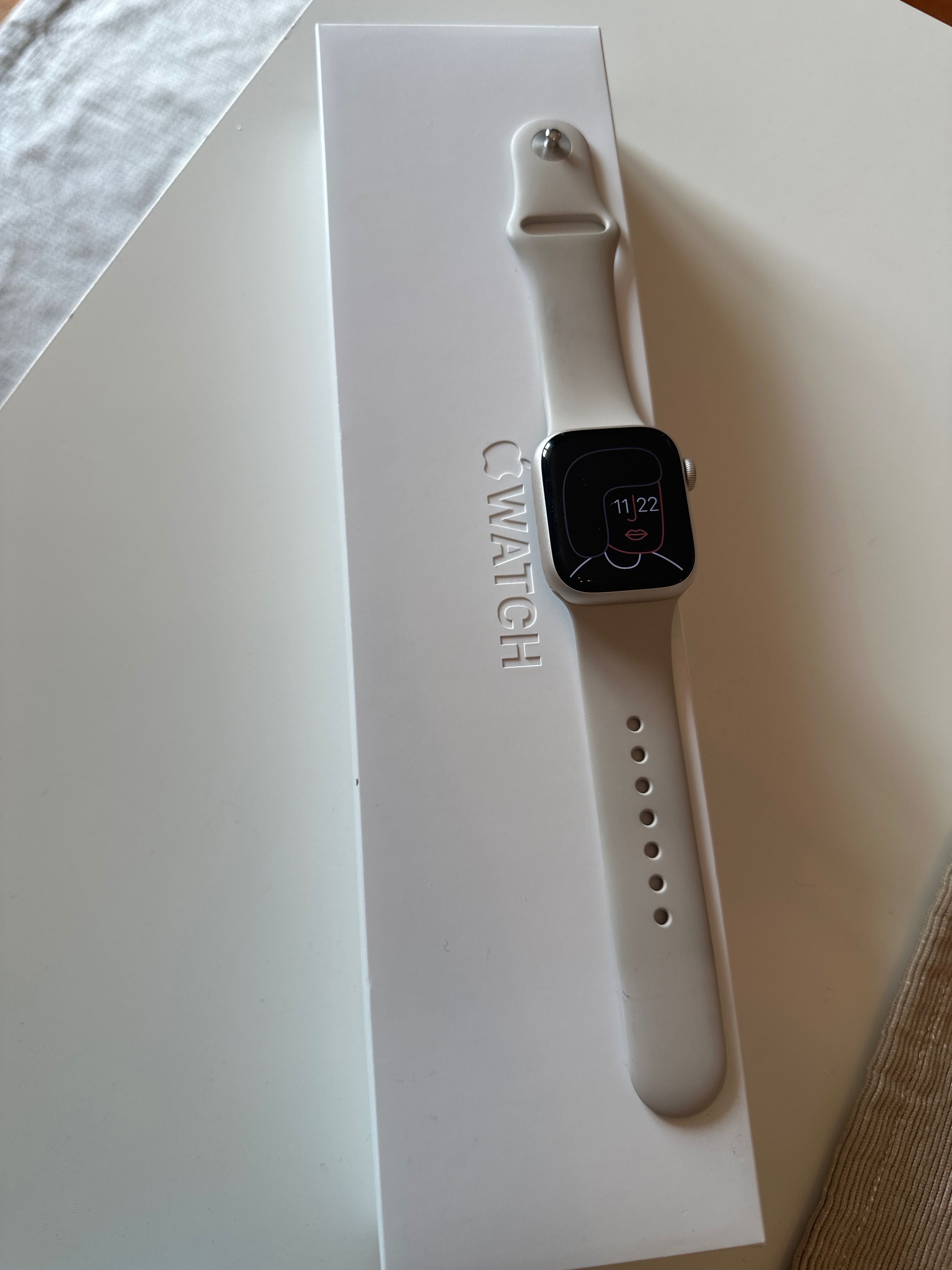 Apple Watch series SE rosegold color new