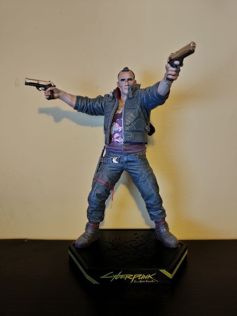 Cyberpunk 2077 stauete si figurine