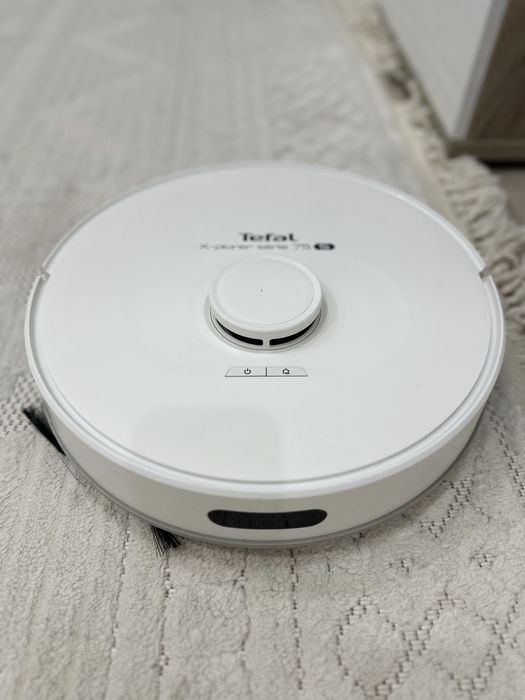 продается робот пылесос