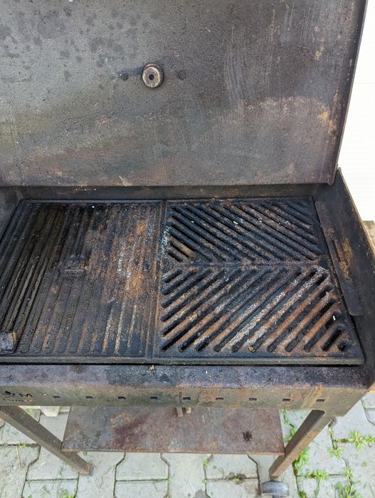 Grătar din fontă