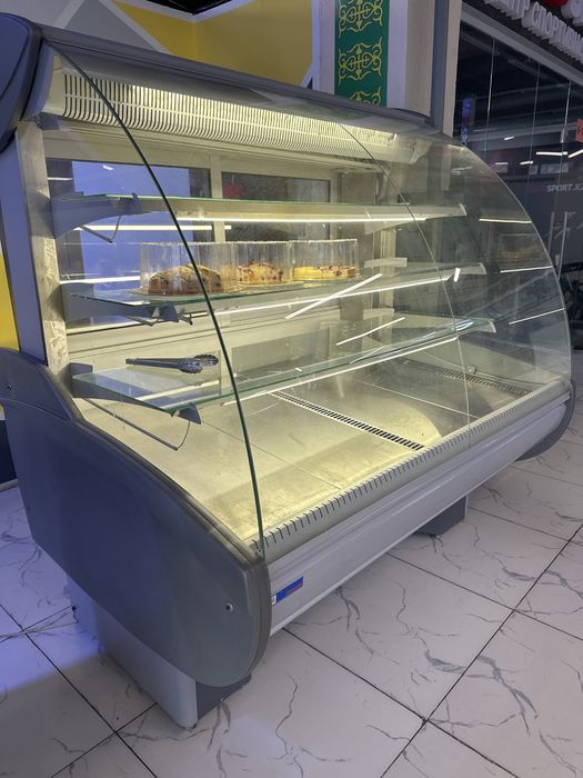 Продам! Ветринный холодильник 300000